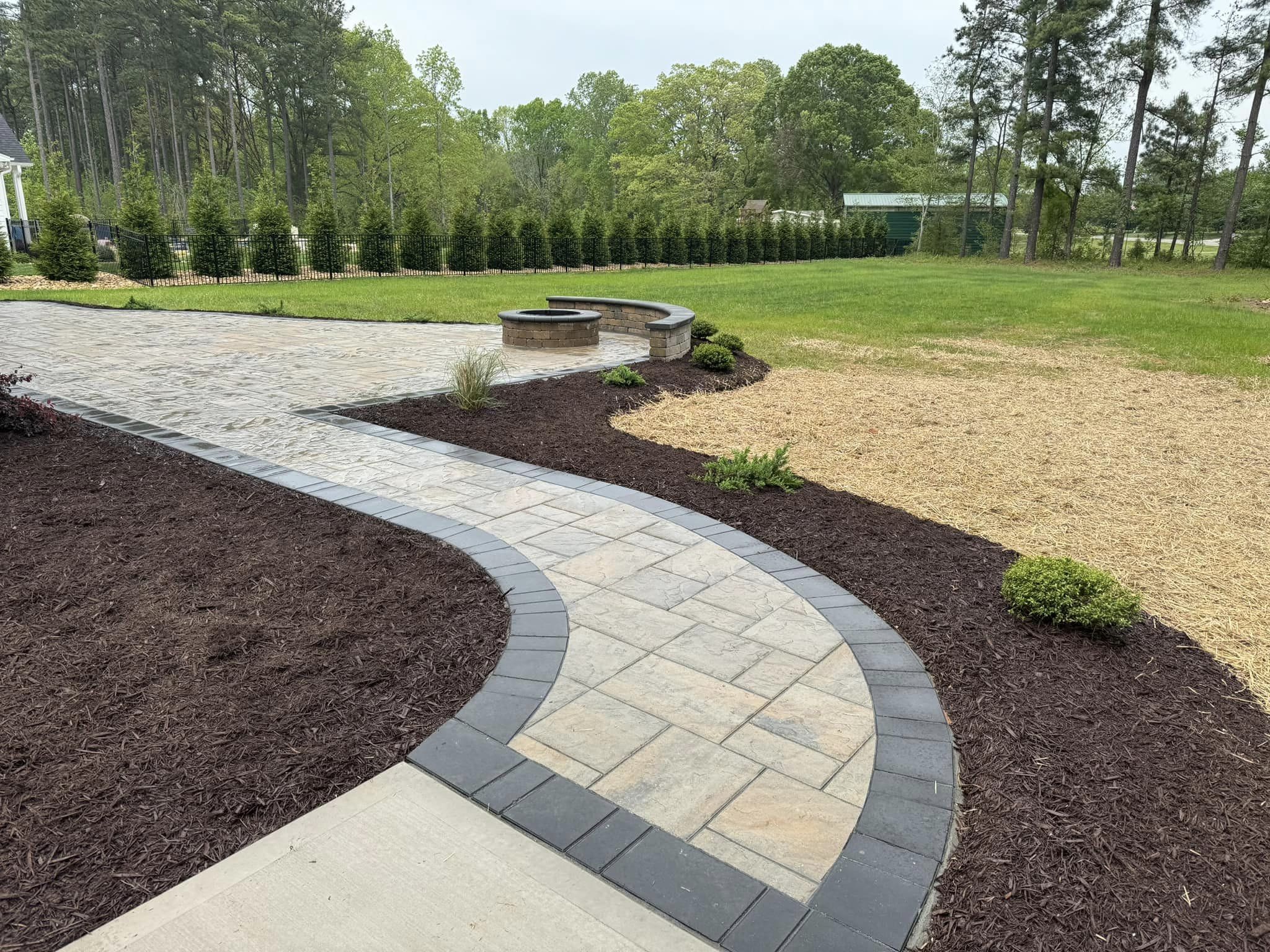 Mulch Installation in Broken Arrow example 8